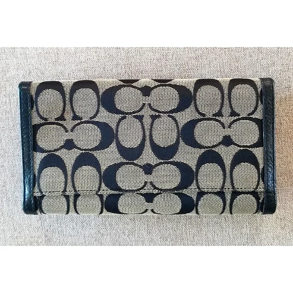 Coach wallet - Picture 2 of 3